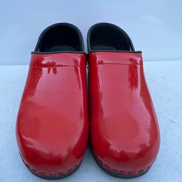 BJORK PROFESSIONAL PLUS Women's Patent Leather Clogs Size 40 USA 9 - Picture 3 of 8